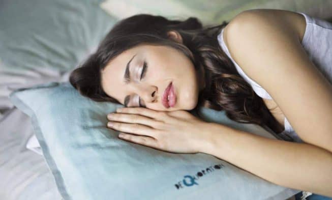 dormir, dormir en la cama