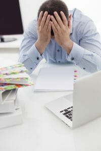 oficina, agotado, laptop