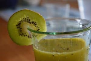 cóctel de kiwi