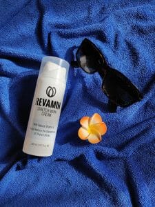  Crema antiestrías Revamin