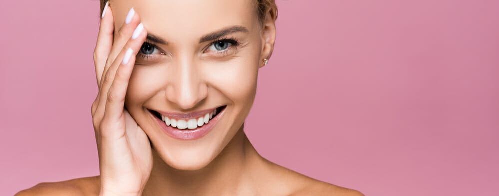 mujer sonriente