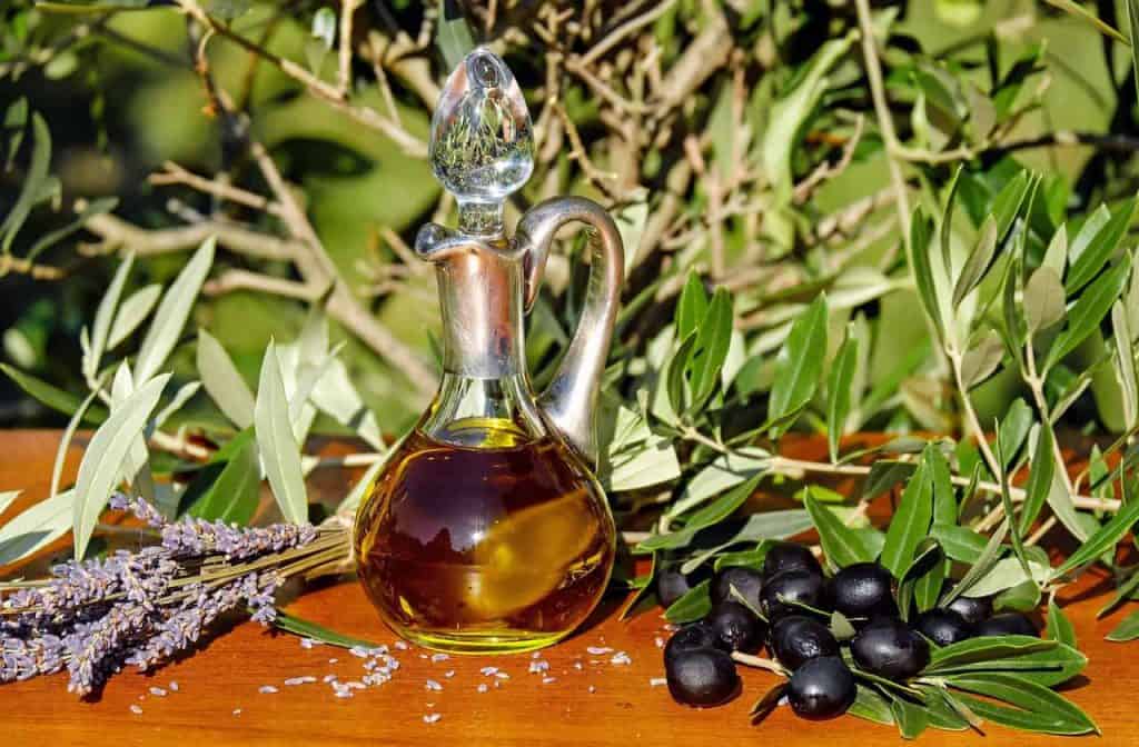 Hierbas, aceite de oliva
